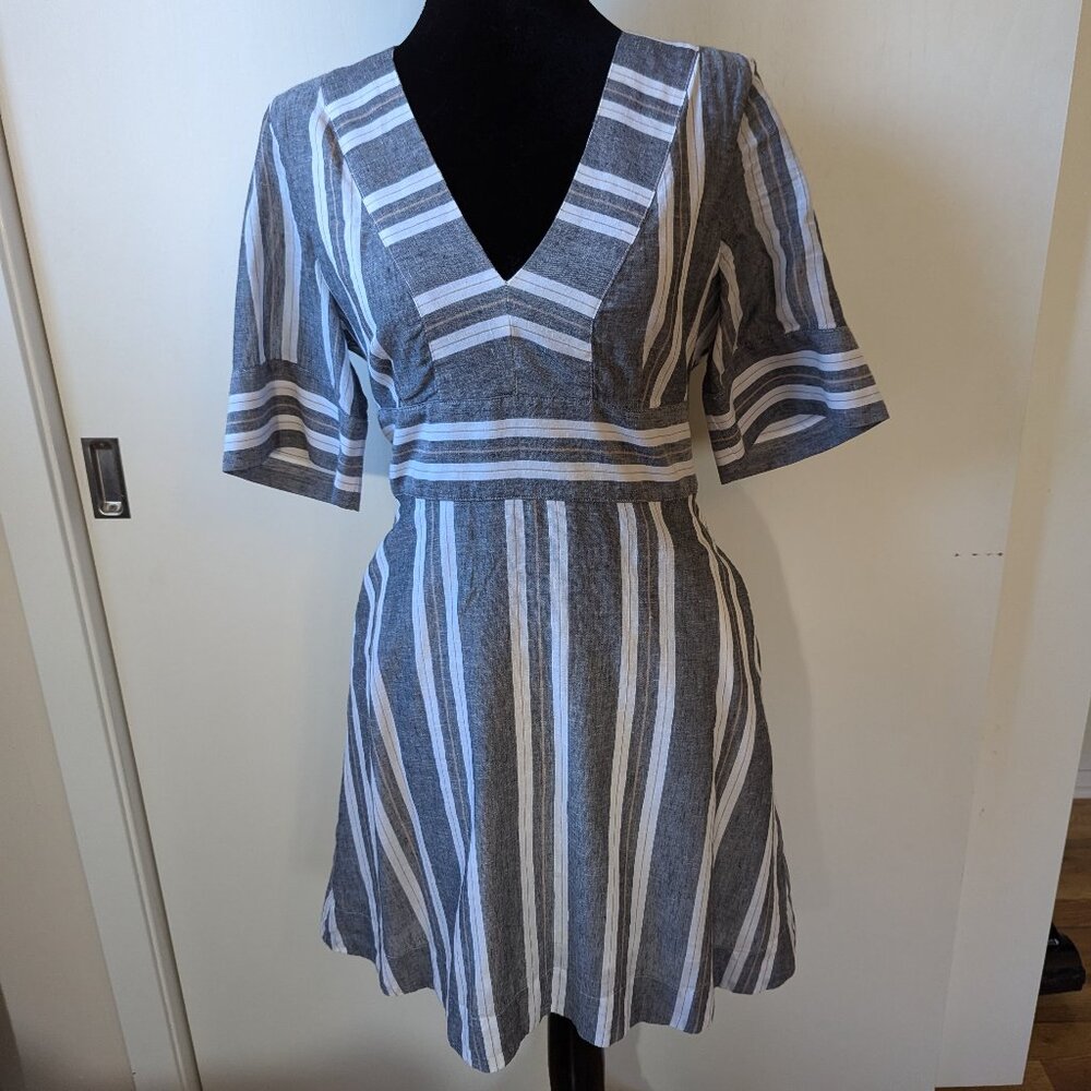 Banana Republic Gray and White Stripes Cotton/Linen Dress Size 2